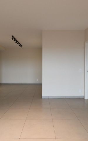 Apartamento para alugar com 126m², 3 quartos e 2 vagas Apartamento para alugar com 126m², 3 quartos e 2 vagasSala