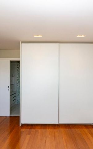 Apartamento à venda com 225m², 3 quartos e 3 vagas Apartamento à venda com 225m², 3 quartos e 3 vagasSuíte 3