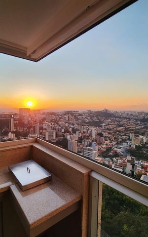 Apartamento à venda com 225m², 3 quartos e 3 vagas Apartamento à venda com 225m², 3 quartos e 3 vagasVaranda da Sala