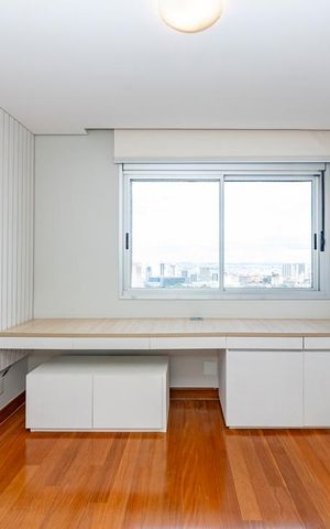 Apartamento à venda com 225m², 3 quartos e 3 vagas Apartamento à venda com 225m², 3 quartos e 3 vagasSuíte 3