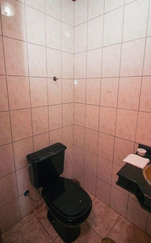 Casa à venda com 230m², 3 quartos e 3 vagas Casa à venda com 230m², 3 quartos e 3 vagasLavabo 1