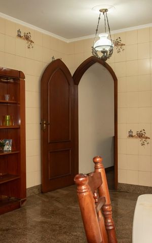 Casa à venda com 250m², 3 quartos e 3 vagasCopa