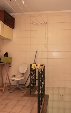 Casa à venda com 250m², 3 quartos e 3 vagasÁrea de Serviço