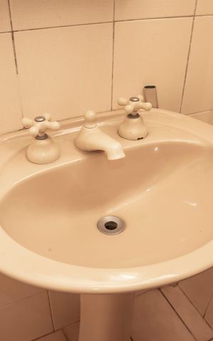 Casa à venda com 250m², 3 quartos e 3 vagasBanheiro de Serviço