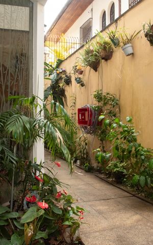 Casa à venda com 250m², 3 quartos e 3 vagasJardim