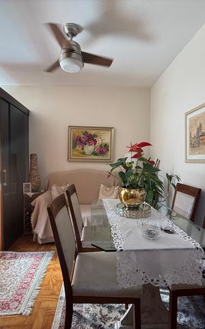 Apartamento à venda com 41m², 1 quarto e sem vaga Apartamento à venda com 41m², 1 quarto e sem vagaSala