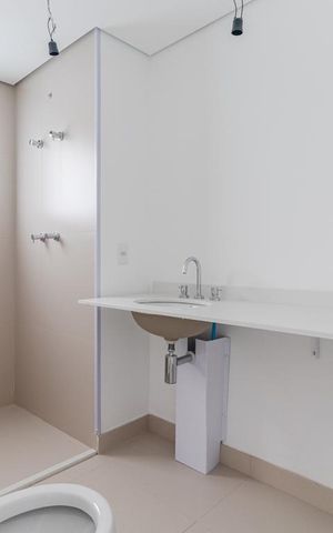 Apartamento à venda com 191m², 3 quartos e 3 vagasBanheiro da Suíte 1