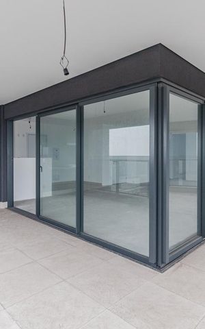 Apartamento à venda com 195m², 3 quartos e 3 vagasVaranda