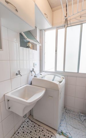 Apartamento à venda com 64m², 3 quartos e 1 vagaÁrea de serviço