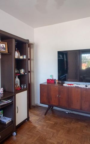 Casa à venda com 105m², 3 quartos e 1 vagaSala