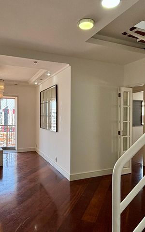 Apartamento à venda com 178m², 4 quartos e 3 vagas Apartamento à venda com 178m², 4 quartos e 3 vagasSala