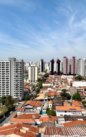 Apartamento à venda com 178m², 4 quartos e 3 vagas Apartamento à venda com 178m², 4 quartos e 3 vagasSacada