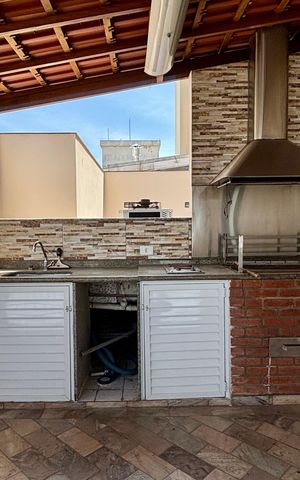Apartamento à venda com 178m², 4 quartos e 3 vagas Apartamento à venda com 178m², 4 quartos e 3 vagasCobertura