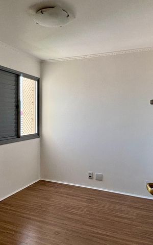Apartamento à venda com 178m², 4 quartos e 3 vagas Apartamento à venda com 178m², 4 quartos e 3 vagasQuarto 2