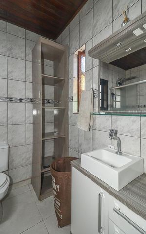 Casa à venda com 152m², 3 quartos e 3 vagasBanheiro da Suíte