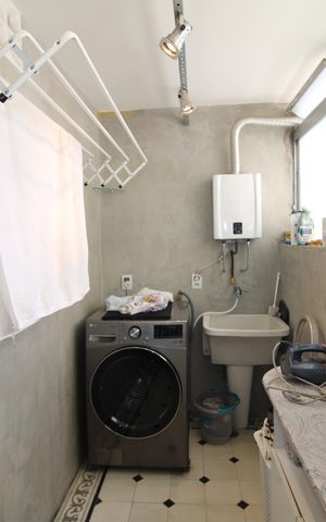 Apartamento à venda com 101m², 2 quartos e 1 vagaÁrea de Serviço