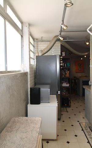 Apartamento à venda com 101m², 2 quartos e 1 vagaÁrea de Serviço