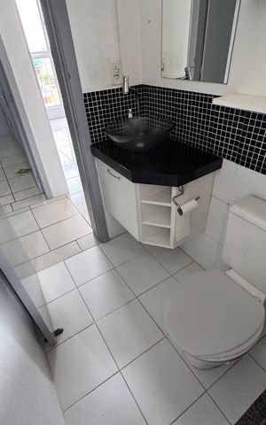 Apartamento para alugar com 55m², 2 quartos e 1 vaga Apartamento para alugar com 55m², 2 quartos e 1 vagaBanheiro