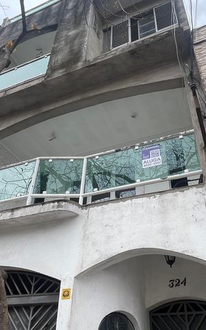 Casa para alugar com 105m², 3 quartos e 2 vagas Casa para alugar com 105m², 3 quartos e 2 vagasFachada