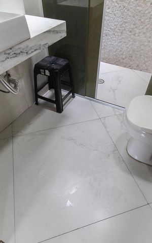 Casa para alugar com 105m², 3 quartos e 2 vagas Casa para alugar com 105m², 3 quartos e 2 vagasBanheiro da Suíte