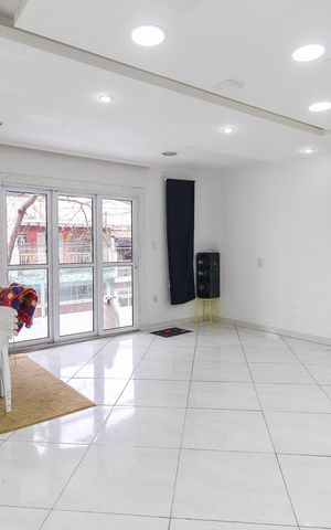 Casa para alugar com 105m², 3 quartos e 2 vagas Casa para alugar com 105m², 3 quartos e 2 vagasSala