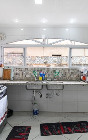 Casa para alugar com 105m², 3 quartos e 2 vagas Casa para alugar com 105m², 3 quartos e 2 vagasCozinha