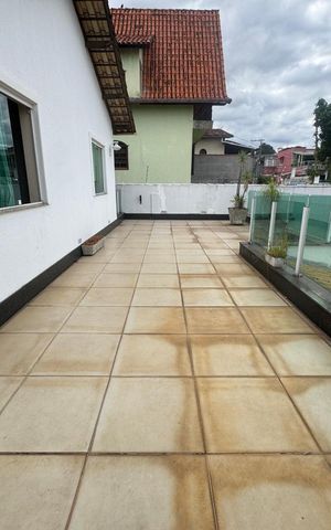 Casa à venda com 360m², 4 quartos e 4 vagasQuintal