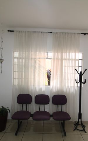 Casa para alugar com 189m², 4 quartos e 2 vagasSala