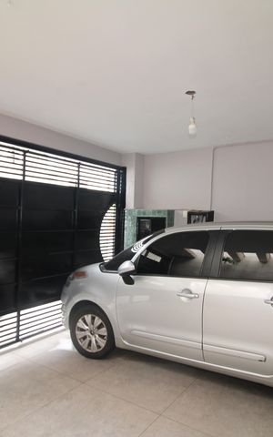 Casa para alugar com 189m², 4 quartos e 2 vagasGaragem