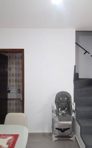 Casa para alugar com 189m², 4 quartos e 2 vagasCasa 2 - Sala / Cozinha