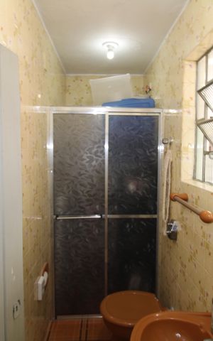 Casa para alugar com 189m², 4 quartos e 2 vagasBanheiro 1