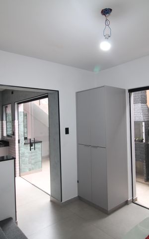 Casa para alugar com 189m², 4 quartos e 2 vagasCasa 2 - Sala / Cozinha