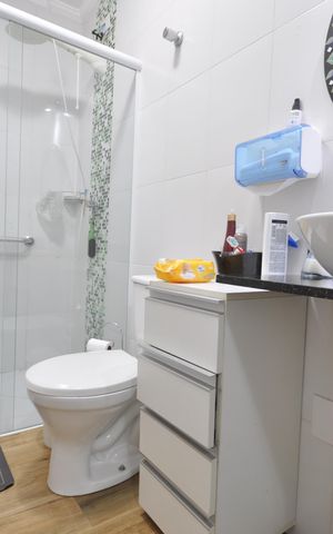 Casa à venda com 94m², 3 quartos e 2 vagasBanheiro Social