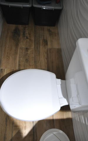 Casa à venda com 94m², 3 quartos e 2 vagasLavabo