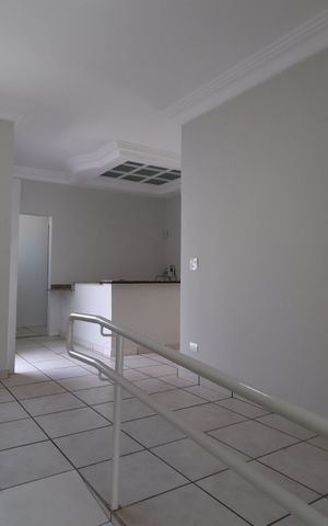 Casa para alugar com 107m², 3 quartos e 7 vagasSala