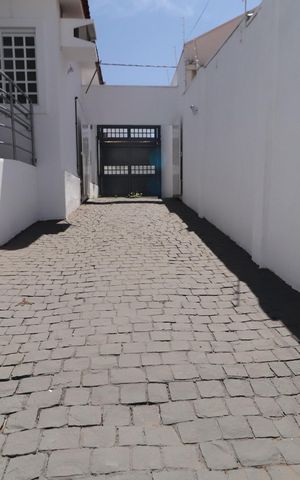 Casa para alugar com 107m², 3 quartos e 7 vagasGaragem