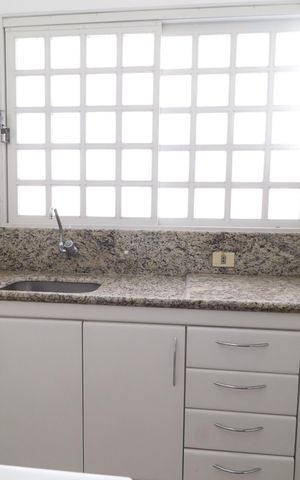 Casa para alugar com 107m², 3 quartos e 7 vagasCozinha