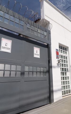 Casa para alugar com 107m², 3 quartos e 7 vagasFachada