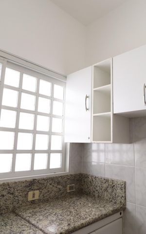 Casa para alugar com 107m², 3 quartos e 7 vagasCozinha