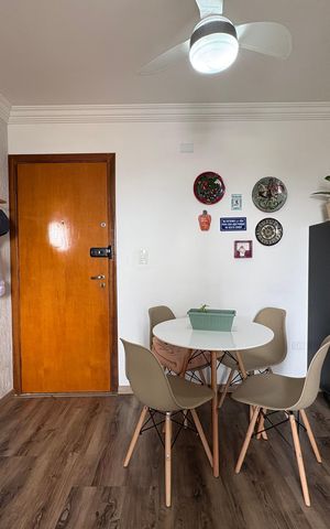 Apartamento à venda com 55m², 2 quartos e 2 vagas Apartamento à venda com 55m², 2 quartos e 2 vagasSala