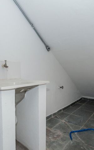 Casa à venda com 400m², 7 quartos e 2 vagasÁrea de Serviços Casa 1