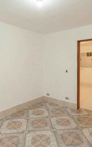 Casa à venda com 400m², 7 quartos e 2 vagasQuarto Casa 1