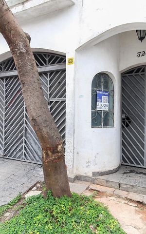 Casa para alugar com 104m², 3 quartos e 2 vagas Casa para alugar com 104m², 3 quartos e 2 vagasPlaca