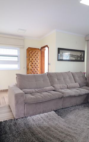 Casa à venda com 244m², 3 quartos e 2 vagasSala 1