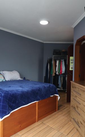 Casa à venda com 244m², 3 quartos e 2 vagasSuíte