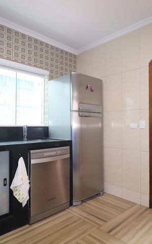 Casa à venda com 244m², 3 quartos e 2 vagasCozinha