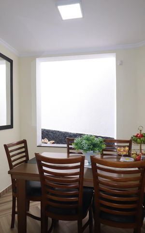 Casa à venda com 244m², 3 quartos e 2 vagasCopa