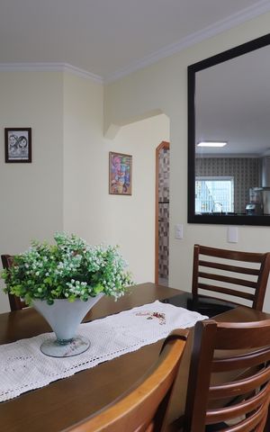 Casa à venda com 244m², 3 quartos e 2 vagasCopa