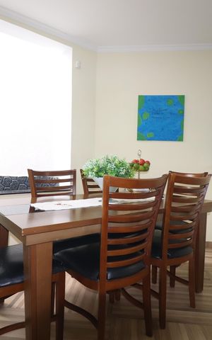 Casa à venda com 244m², 3 quartos e 2 vagasCopa