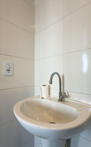 Apartamento à venda com 38m², 2 quartos e sem vaga Apartamento à venda com 38m², 2 quartos e sem vagaBanheiro